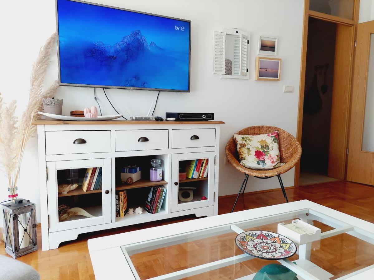 Aska Apartment Бар Екстер'єр фото