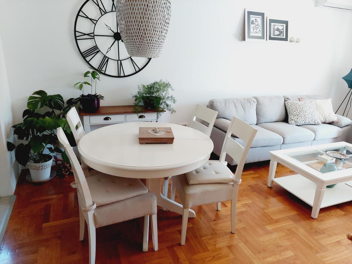 Aska Apartment Бар Екстер'єр фото