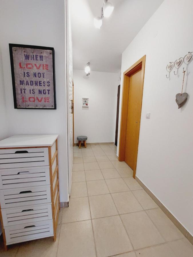 Aska Apartment Бар Екстер'єр фото